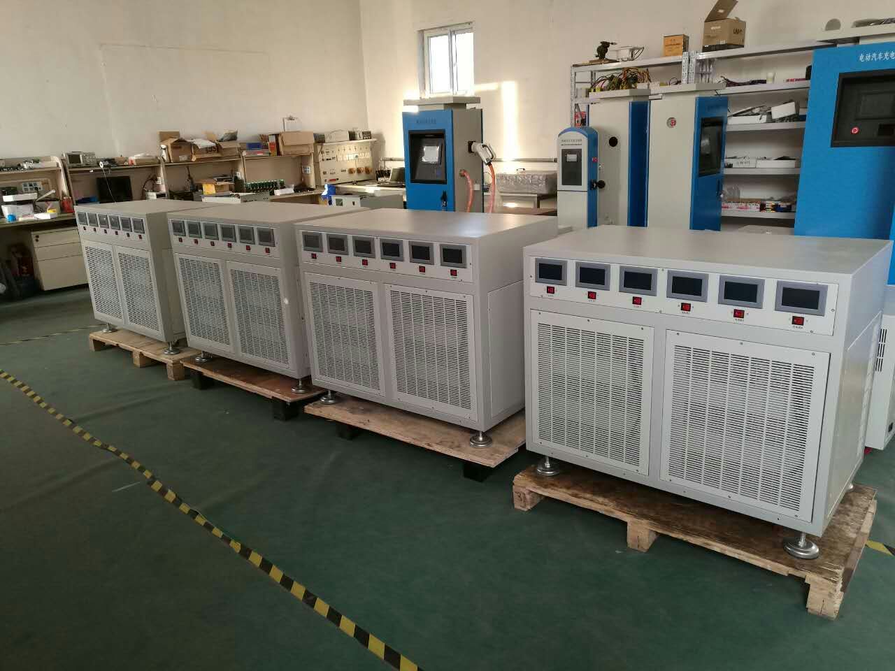 北京昊瑞昌科技有限公司中標(biāo)吉林部隊(duì)充電間充電機(jī)
