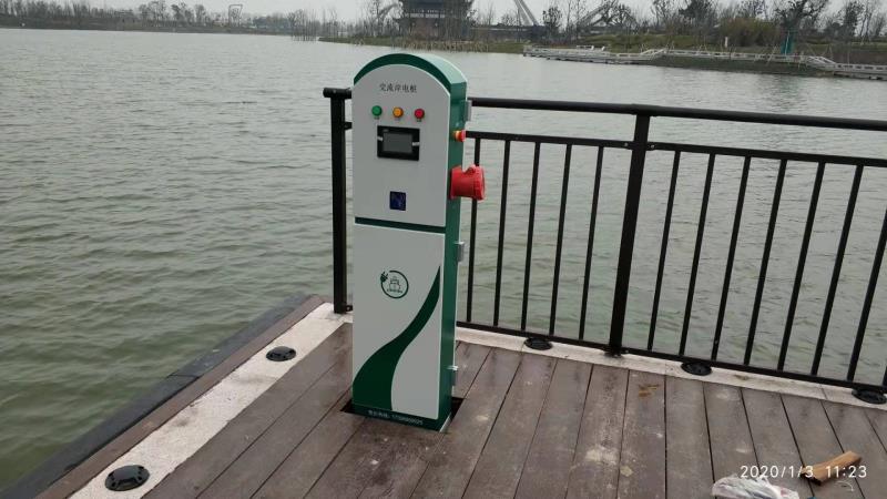 绿色岸电 守护长江碧水蓝天